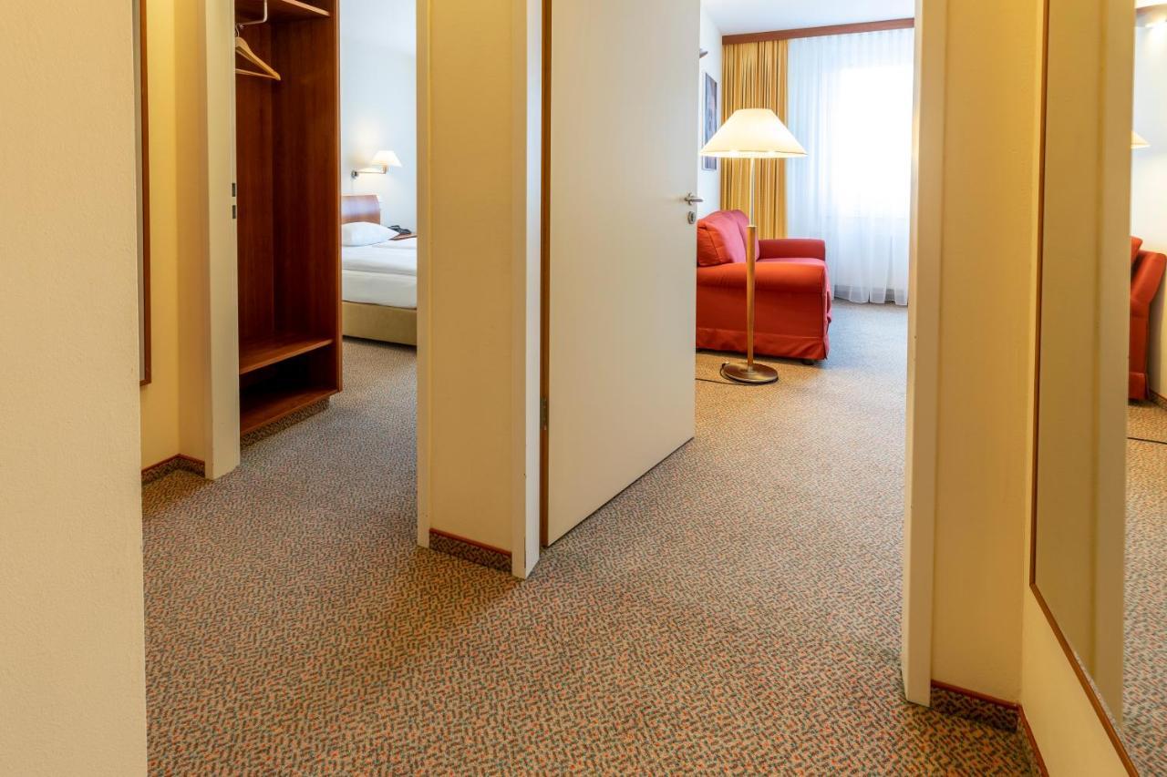 Globana Airport Hotel Schkeuditz Esterno foto