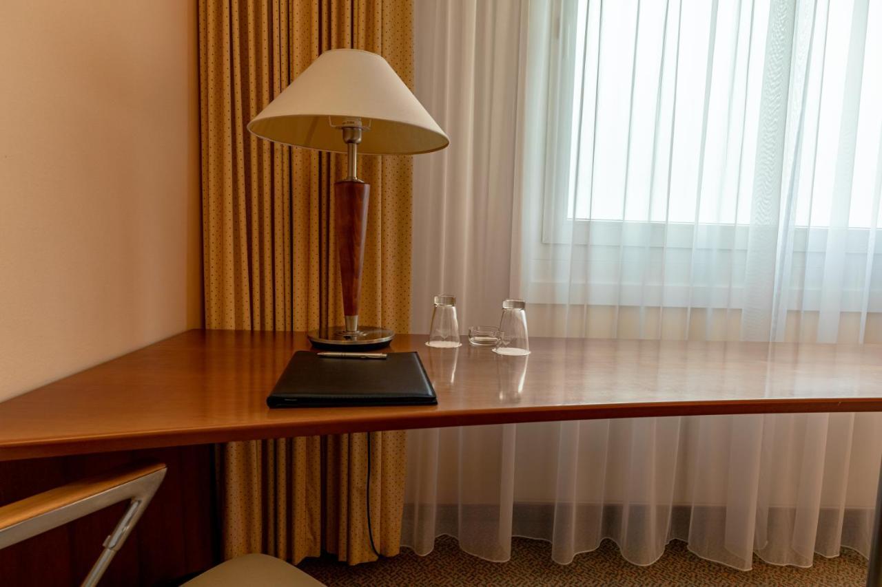 Globana Airport Hotel Schkeuditz Esterno foto
