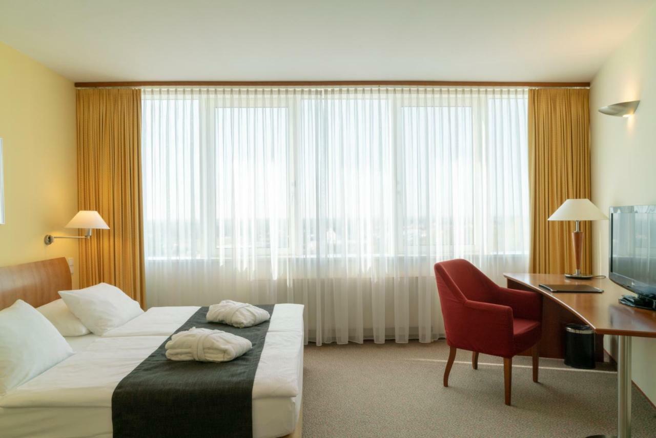 Globana Airport Hotel Schkeuditz Esterno foto
